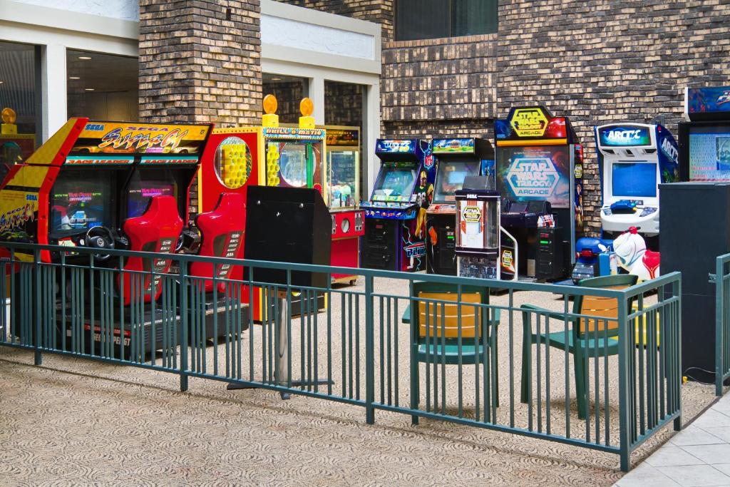 hotels with balcony in North Dakota