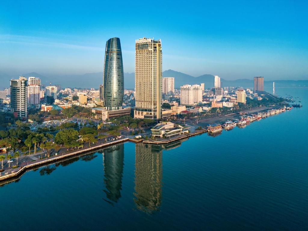 hotels with balcony in Da Nang