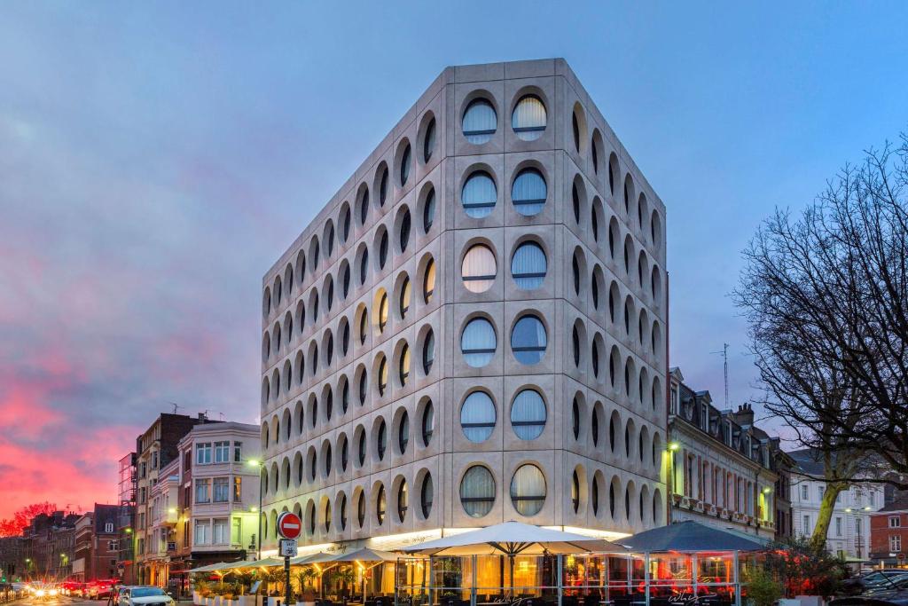 hotels with balcony in Lille