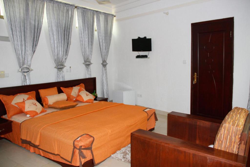 hotels with balcony in Cotonou