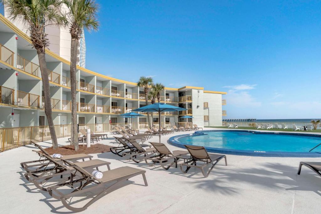 hotels with balcony in Panama City Beach