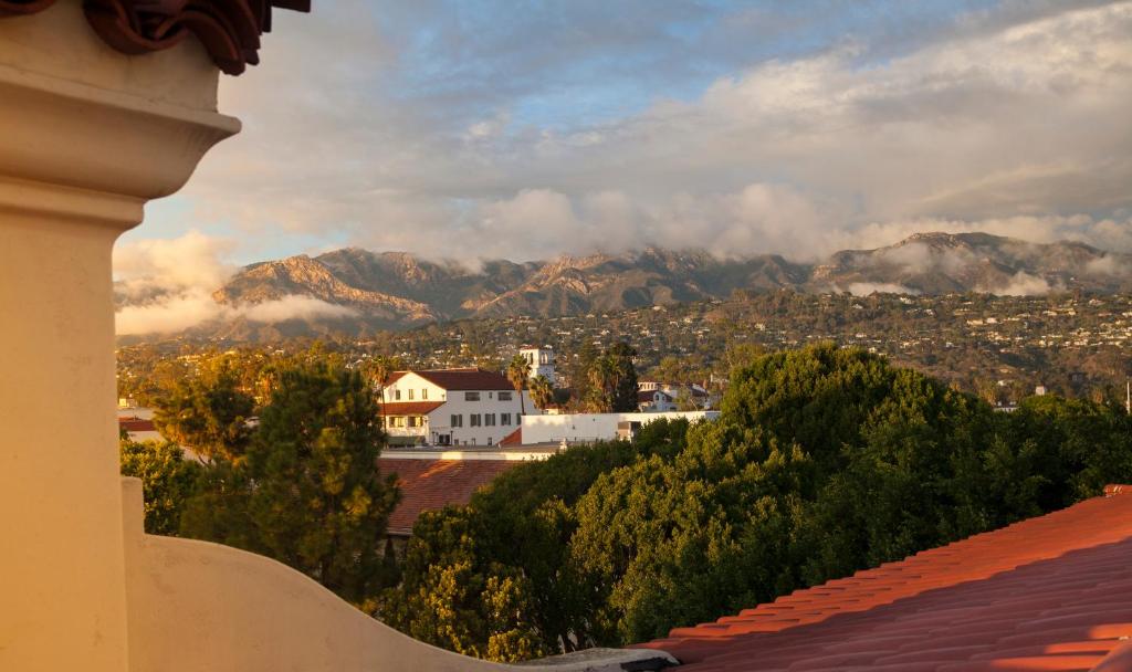 hotels with balcony in Santa Barbara United States Goleta