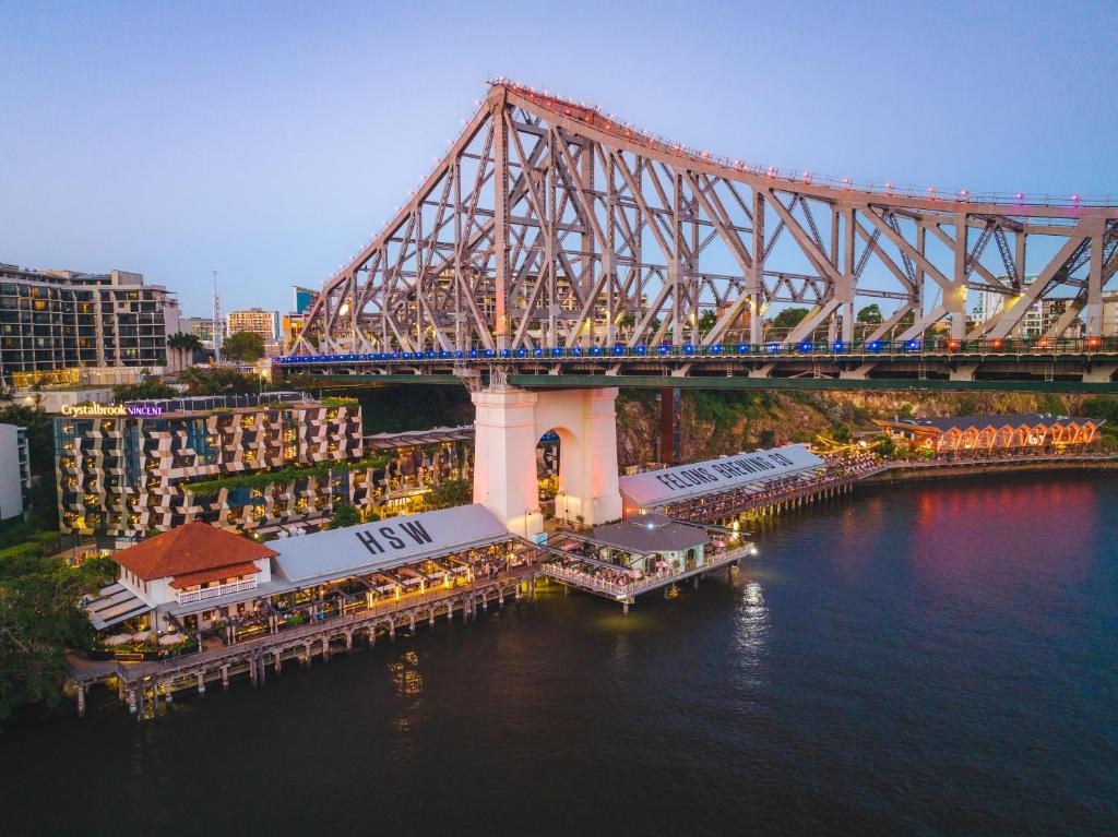 hotels with balcony in Brisbane