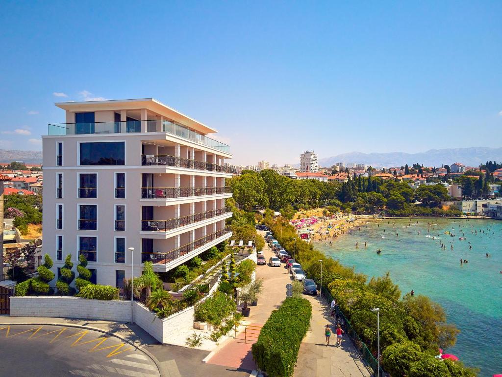 hotels with balcony in Split