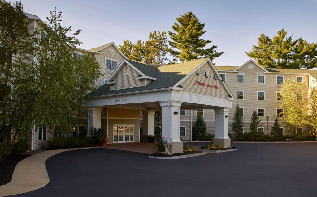 hotels with balcony in North Conway