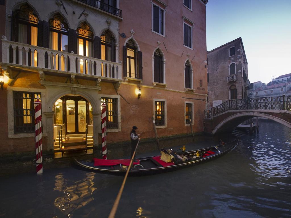 hotels with balcony in Venice Venice City Centre