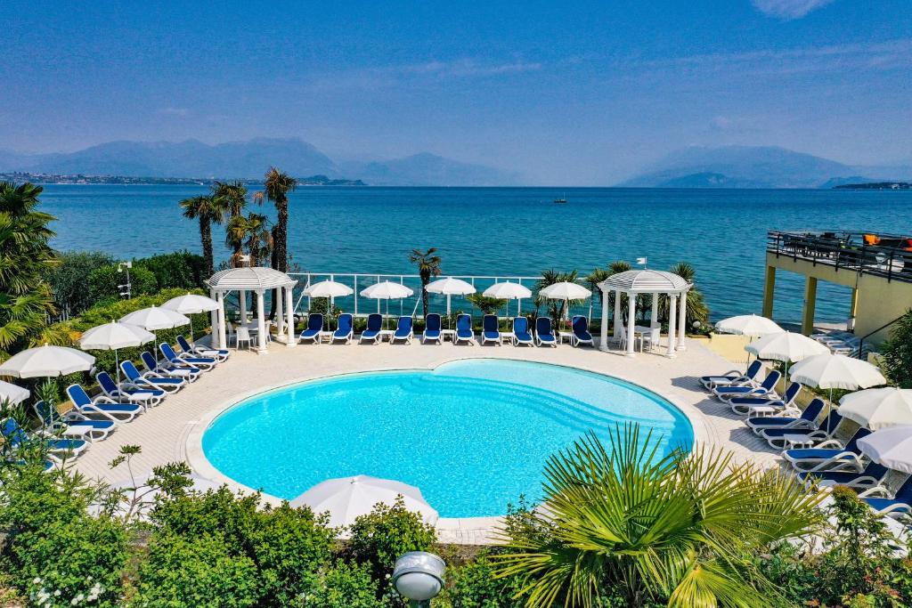 hotels with balcony in Desenzano Del Garda