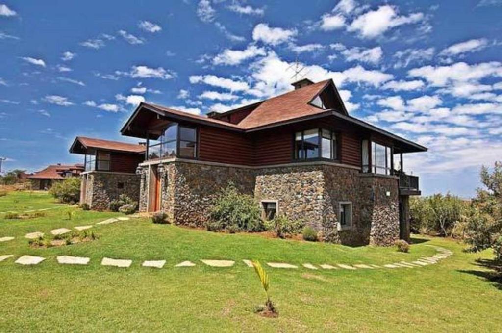 hotels with balcony in Naivasha