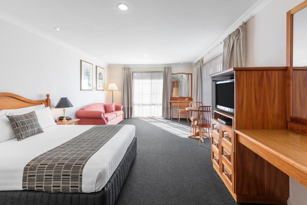 hotels with balcony in Wagga Wagga