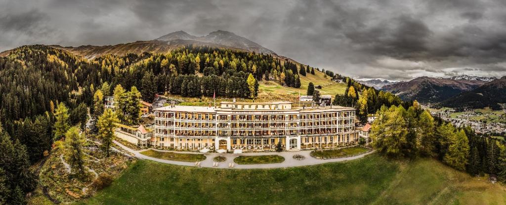 hotels with balcony in Davos