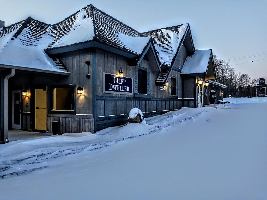 hotels with balcony in Minnesota