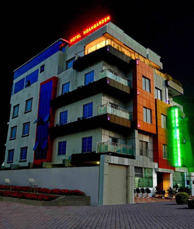 hotels with balcony in Cotonou