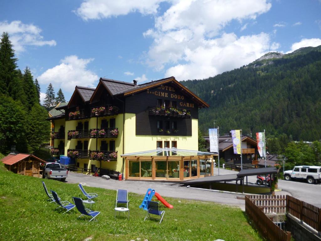 hotels with balcony in Madonna Di Campiglio Chiesa Di San Vigilio