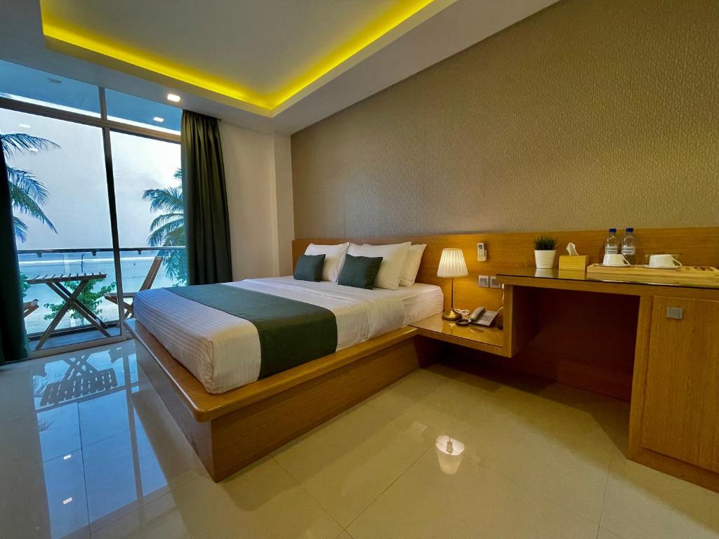 hotels with balcony in Hulhumale