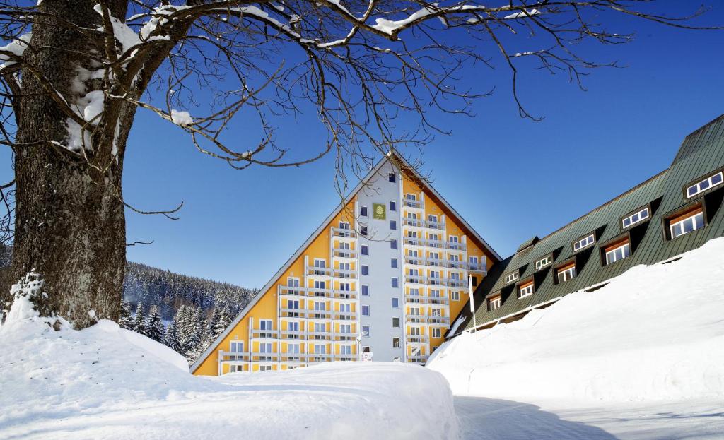 hotels with balcony in Spindleruv Mlyn