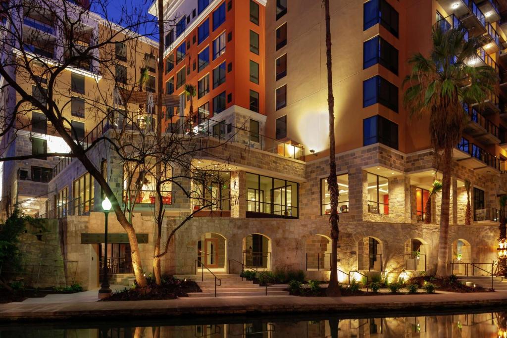 hotels with balcony in San Antonio United States