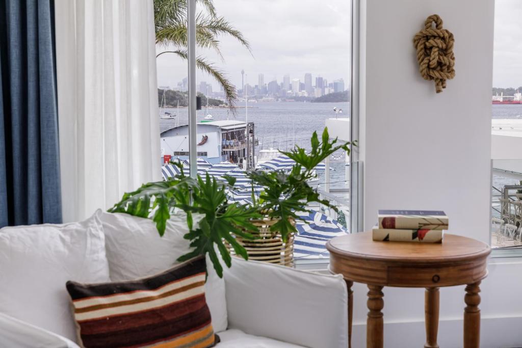 hotels with balcony in Sydney Mosman