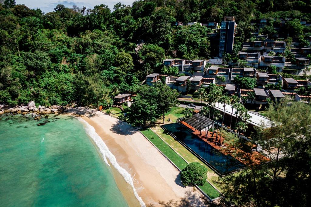 hotels with balcony in Kamala Beach