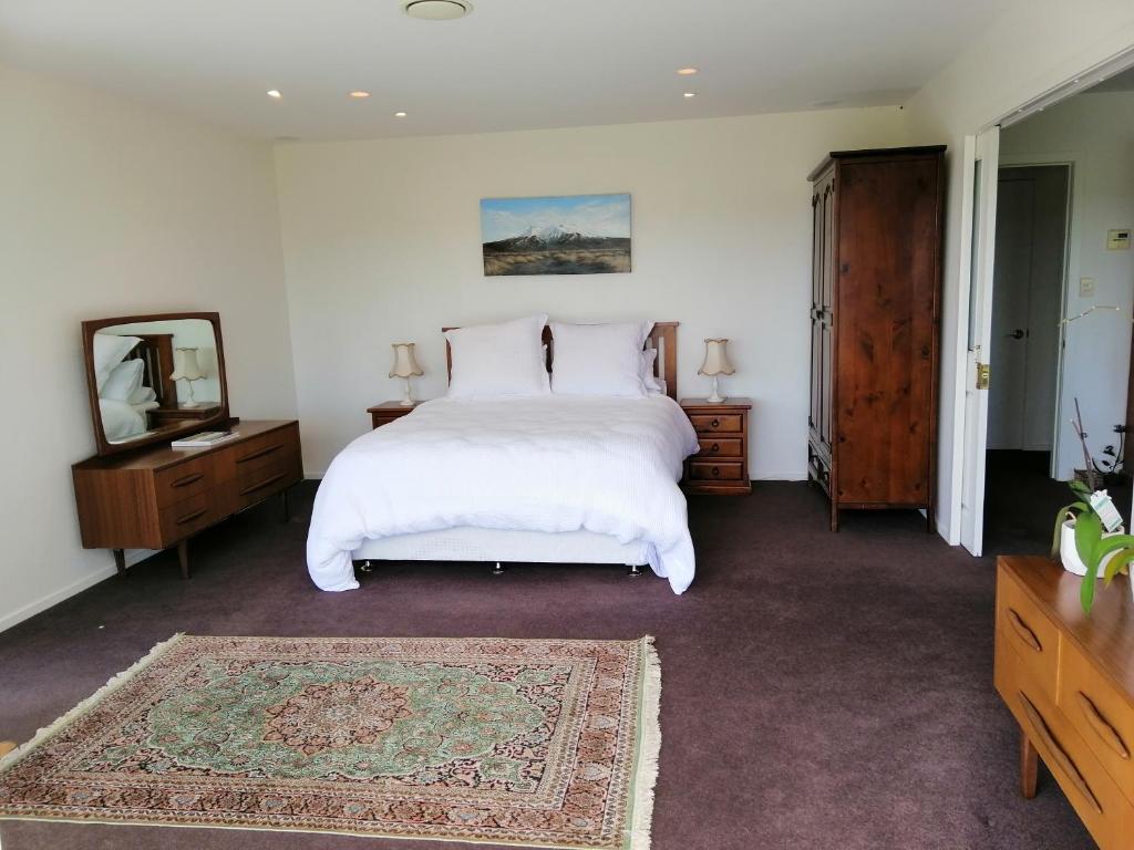 hotels with balcony in Wanganui