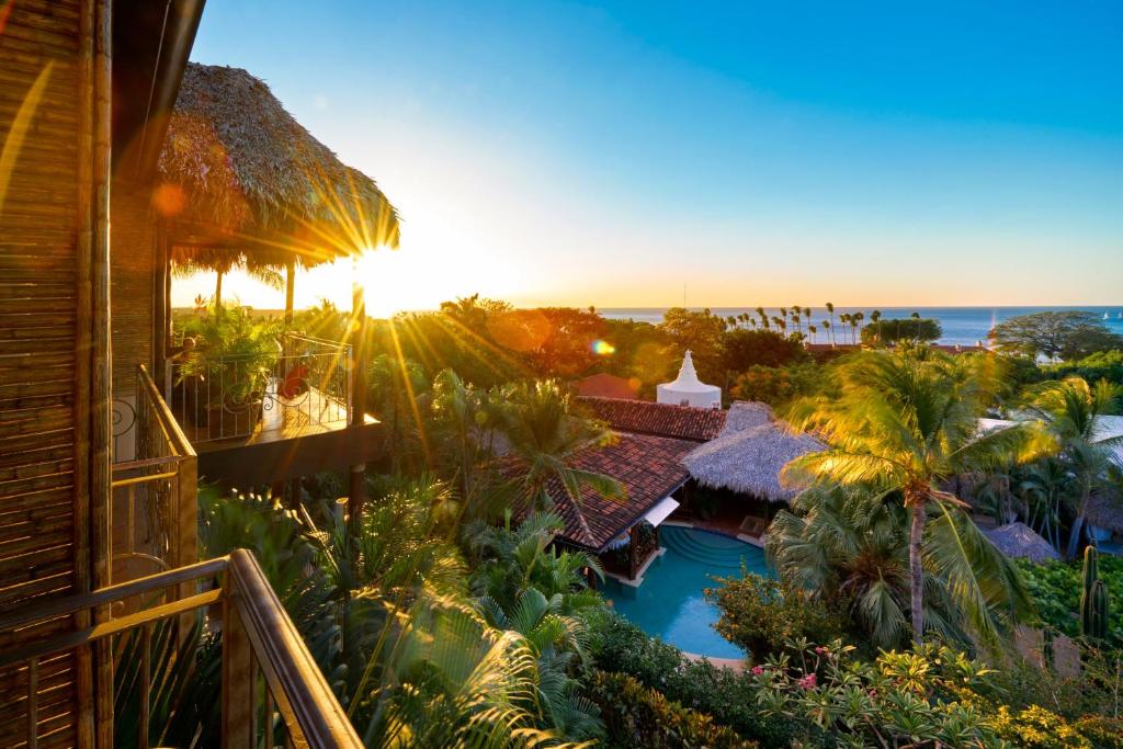 hotels with balcony in Tamarindo