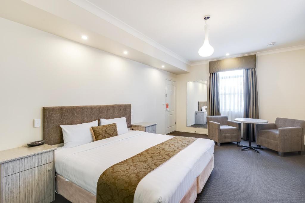 hotels with balcony in Wagga Wagga