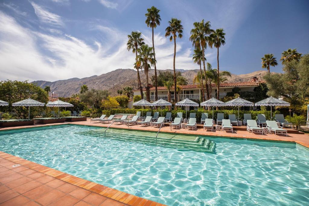 hotels with balcony in Palm Springs Palm Springs Art Museum