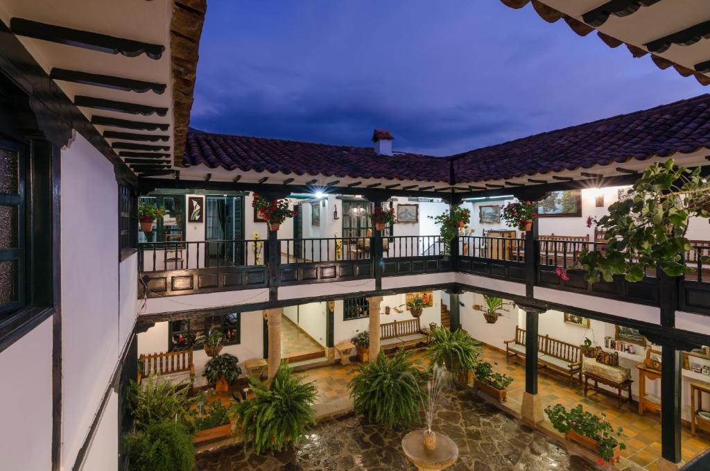 hotels with balcony in Villa De Leyva