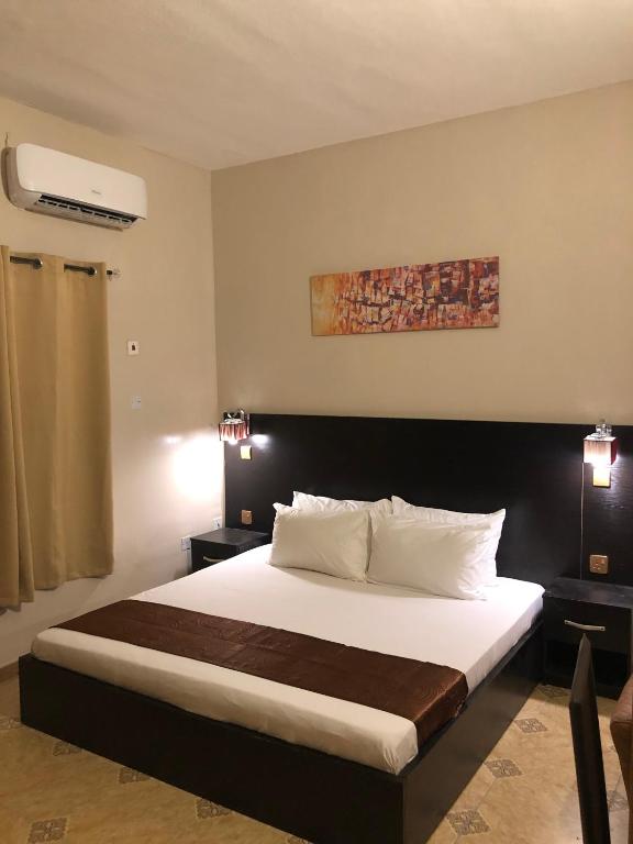 hotels with balcony in Ikeja