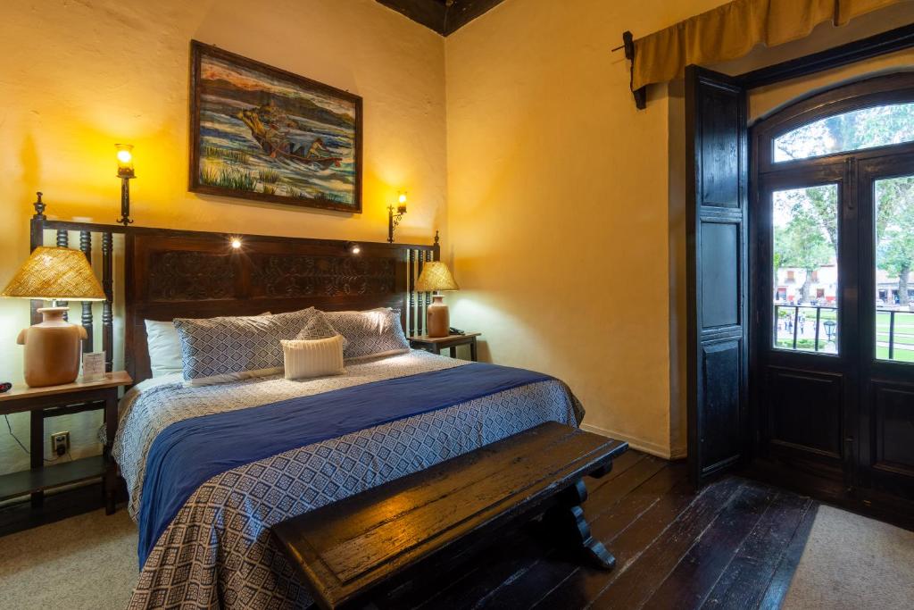 hotels with balcony in Patzcuaro