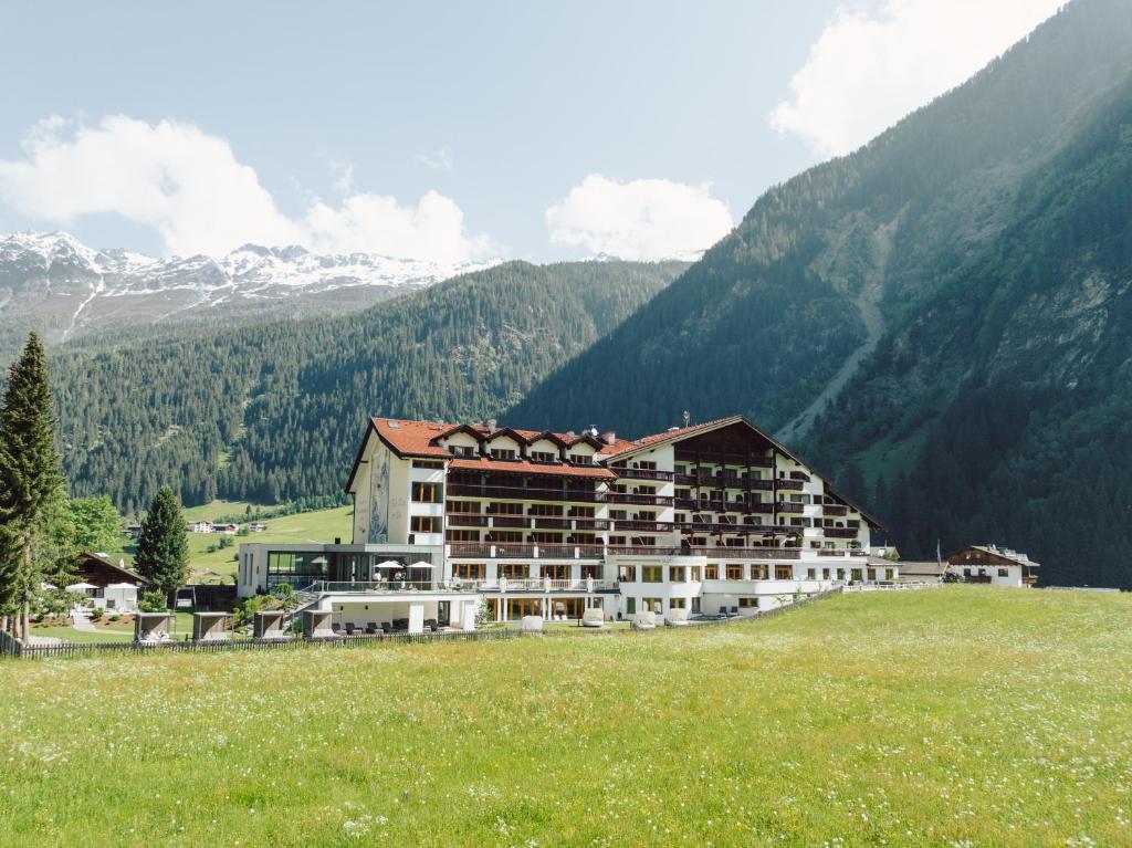 hotels with balcony in Kaunertal