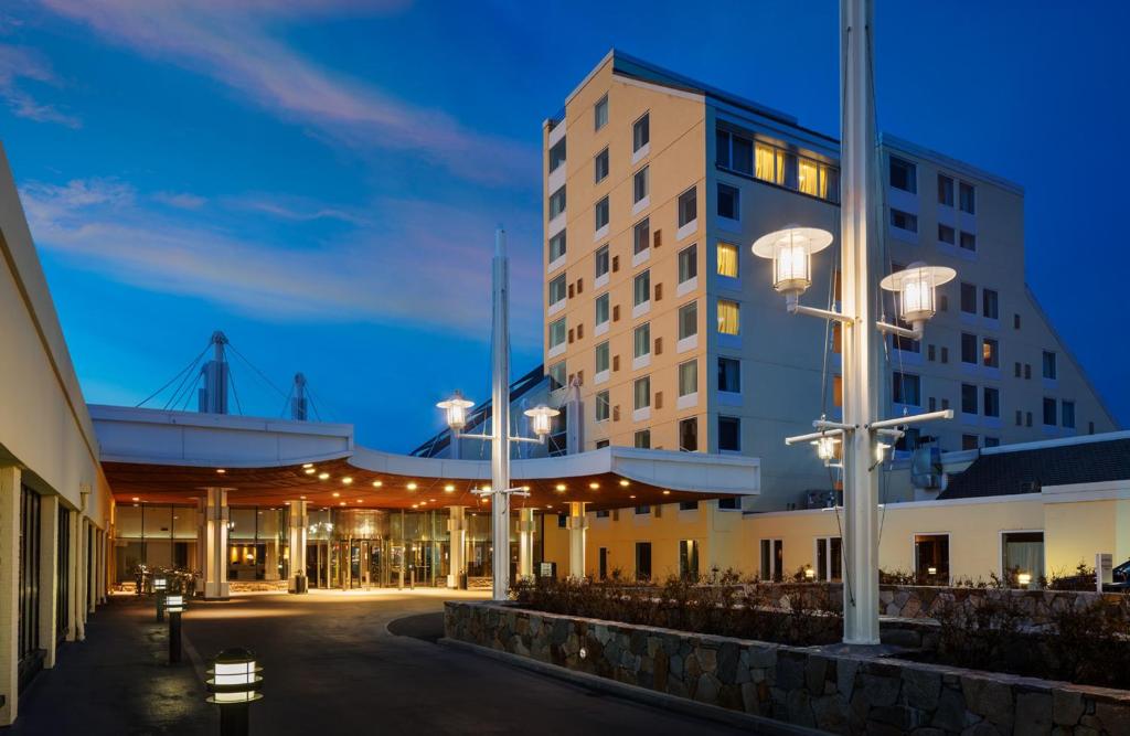 hotels with balcony in Rhode Island