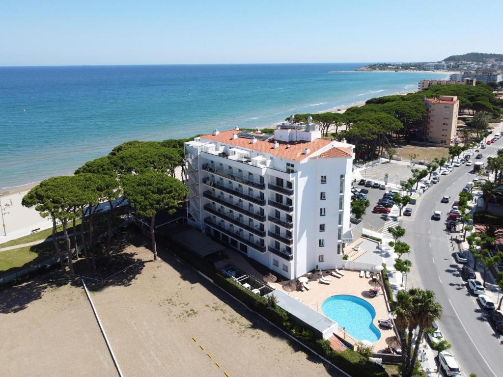 hotels with balcony in La Pineda