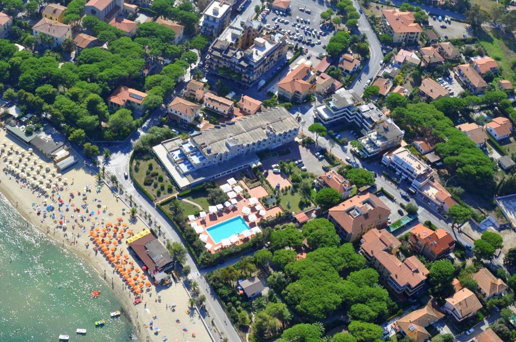 hotels with balcony in Tuscan Archipelago