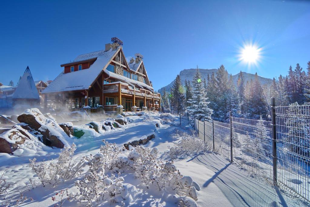 hotels with balcony in Banff Canada