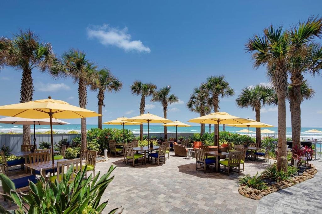 hotels with balcony in Daytona Beach