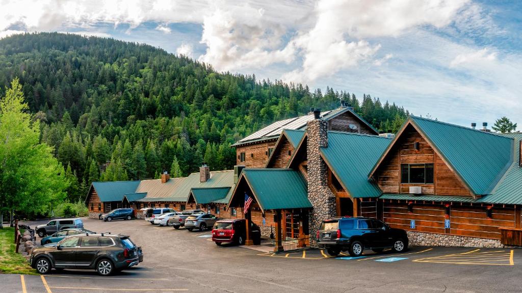 hotels with balcony in Oregon