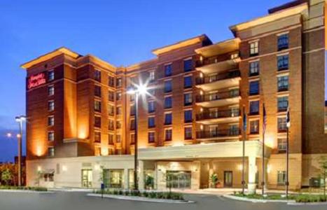 hotels with balcony in Baton Rouge