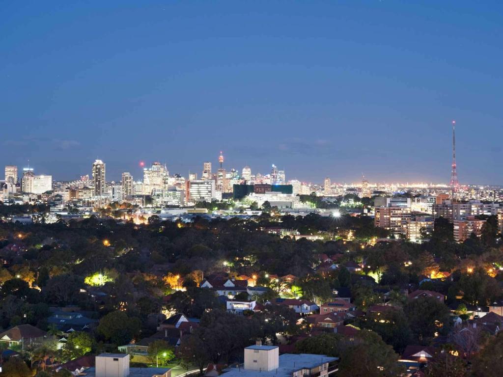 hotels with balcony in Sydney Parramatta