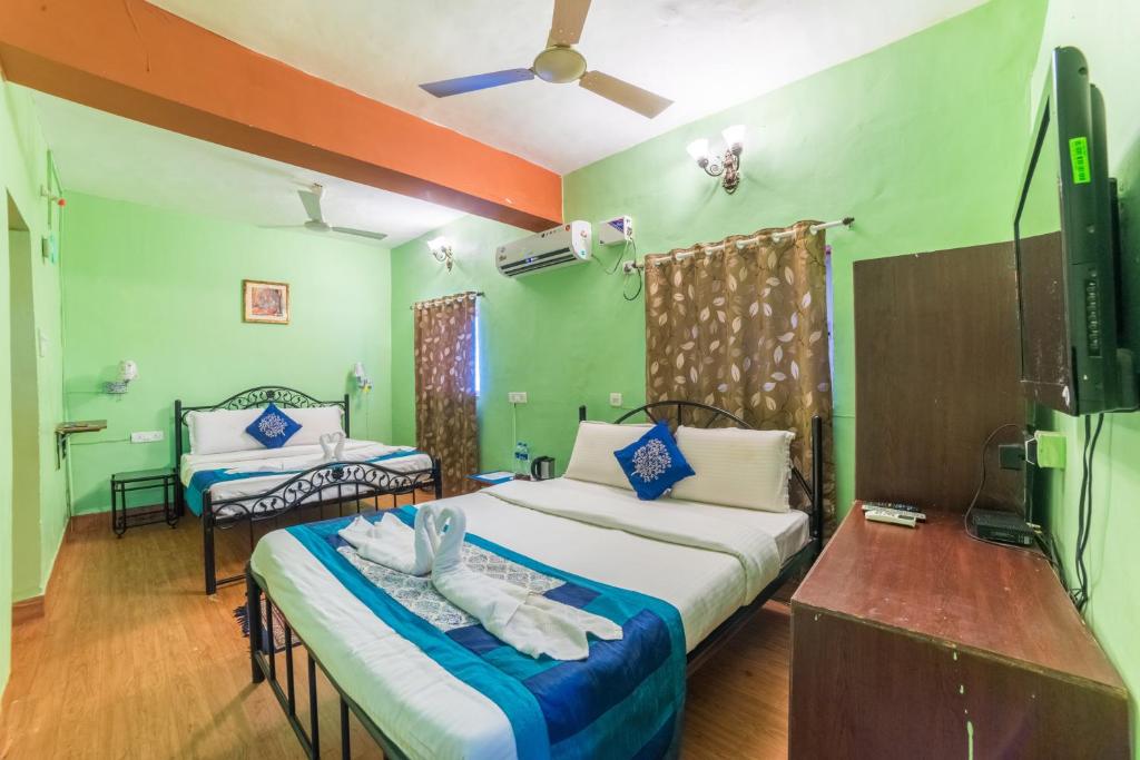 hotels with balcony in Anjuna