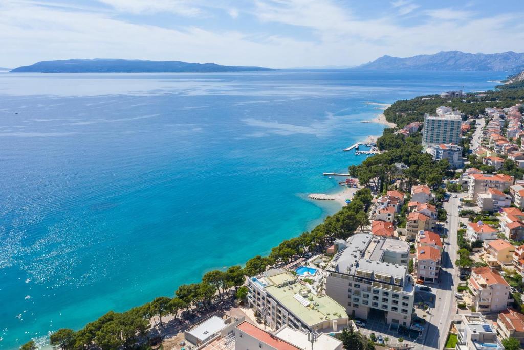 hotels with balcony in Makarska