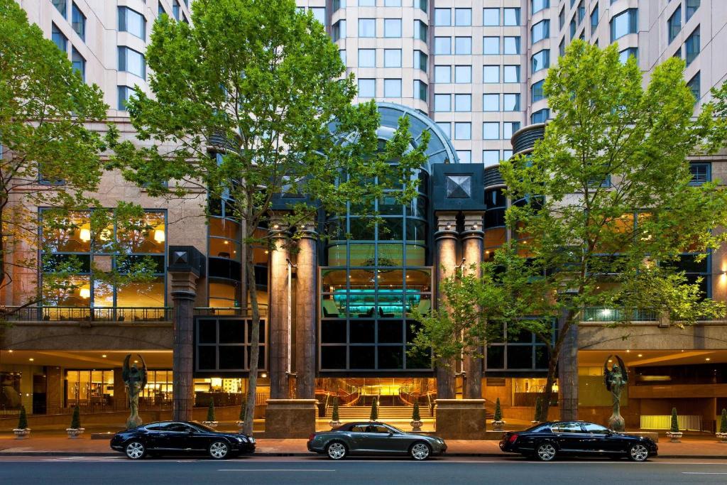 hotels with balcony in Sydney Potts Point