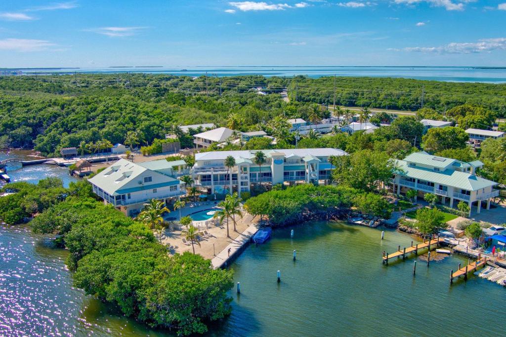 hotels with balcony in Key Largo