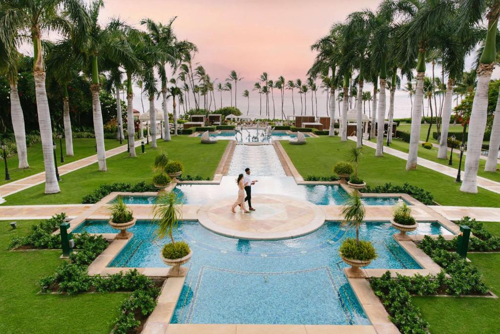 hotels with balcony in Hawaii