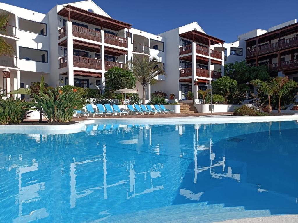 hotels with balcony in Costa Teguise