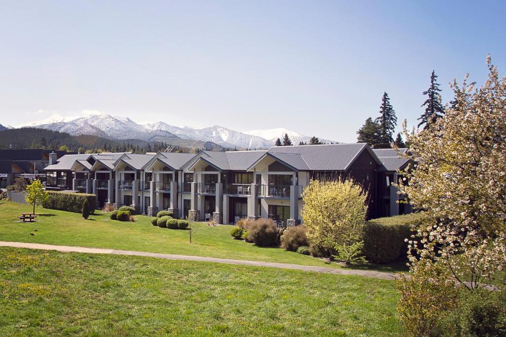 hotels with balcony in Hanmer Springs