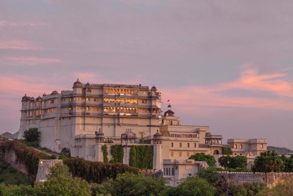 hotels with balcony in Udaipur