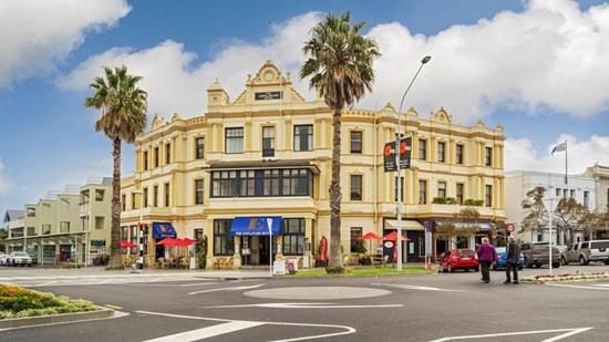 hotels with balcony in Auckland