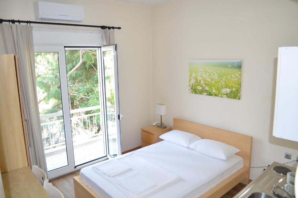 hotels with balcony in Kavala