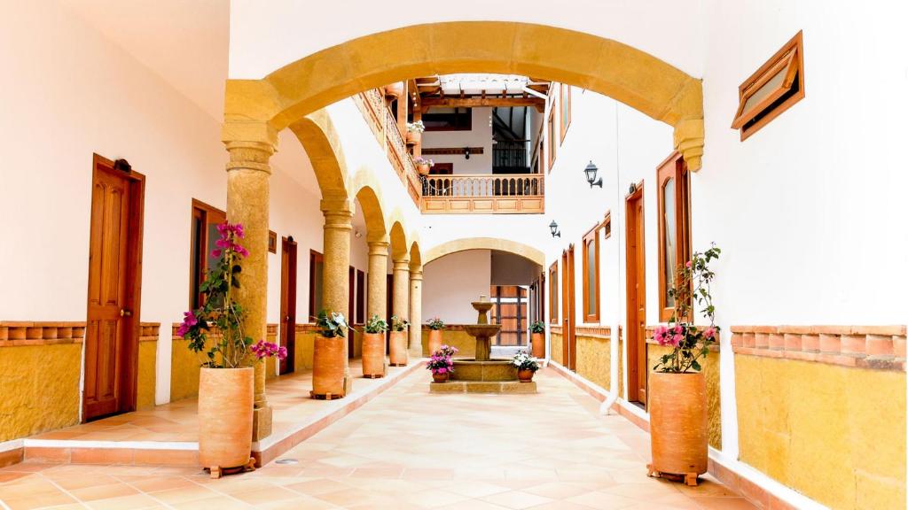 hotels with balcony in Villa De Leyva