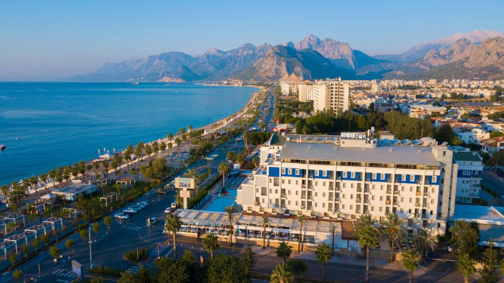 hotels with balcony in Antalya